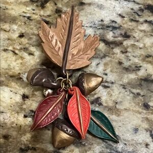 Elegant Nature-Inspired Leaf and Acorn Brooch